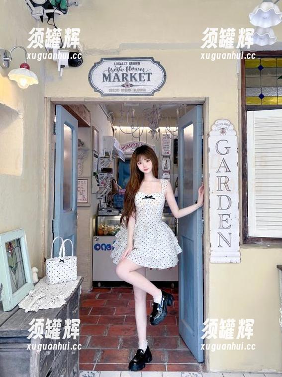 不同于其他地方的入口，“155.funcom”竟让我有种蜂拥而上的冲动，太魔性了吧！