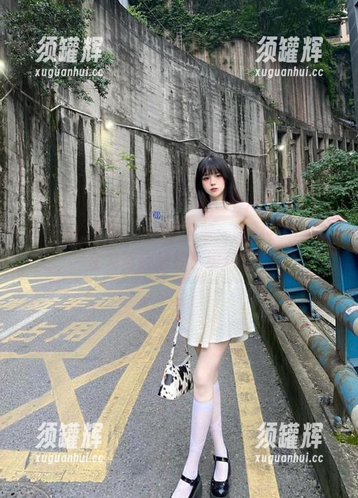 17c吃瓜导航：黑料社今天又在发糖还是放小黑料啊？