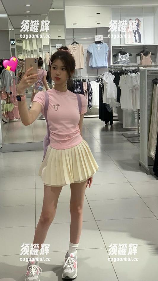 为啥51吃瓜cgg网站里的探花总有那股子神秘感，想扒的欲望就像风中狂舞的花瓣。
