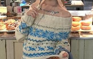 别再抱怨了！51吃瓜网苹果版最新更新让你轻松捕捉每一颗嫉妒的瓜！