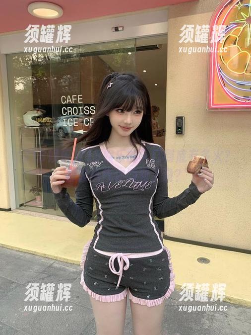 718娱乐的入口到底有多火？那股热气你闻到了没？