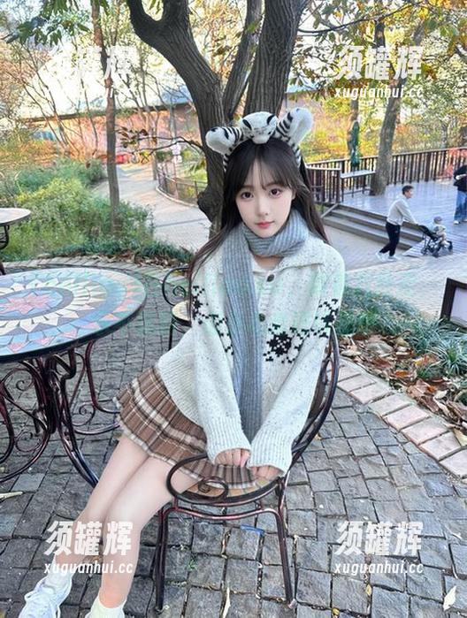 在heiliao.su，跟着八卦走，永不迷路，但小心走进坑里哦
