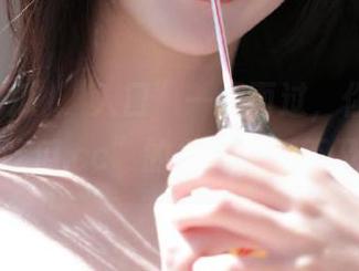 “入口”一晃而过，你就成了“一起吃瓜.cc”的主角，等不及了吧？