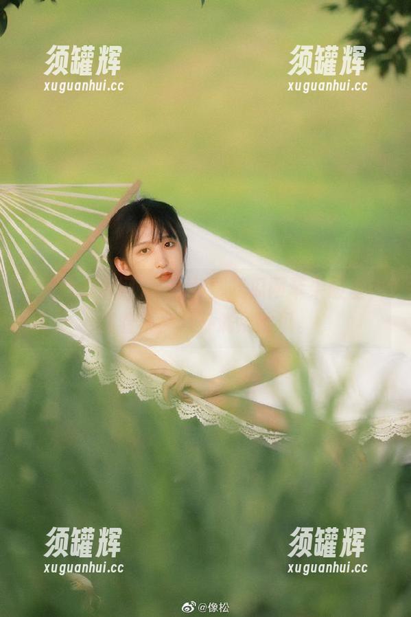 听说免费吃瓜网苹果版里，藏着不少八卦满满的瓜。