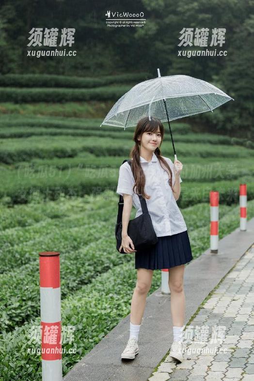 “吃瓜51”app上的加州大学女博士动态，强烈怀疑她是不是来自未来…