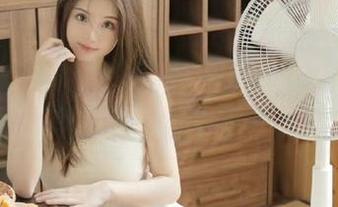 朝阳升起，吃瓜网app里的闲言碎语也开始流行了。