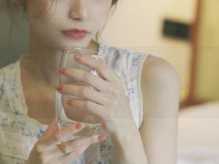 歪瓜裂枣也能成为明星，欢迎你来“吃瓜论坛”入口，解锁新人大戏！