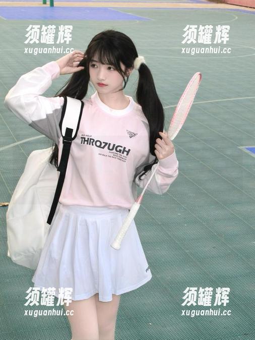 我爱五一吃瓜 进入“我爱五一吃瓜”网站,保准你连遛弯的力气都省下来,窜进瓜圈里!