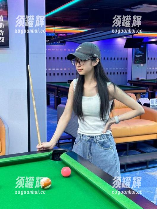 视频炸弹来袭，‘我要吃瓜网’里的好戏一幕接一幕！