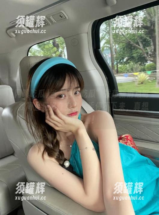 当“网曝吃瓜”发布新消息时，我简直是好奇宝宝，手停不下来，真想点进去看！
