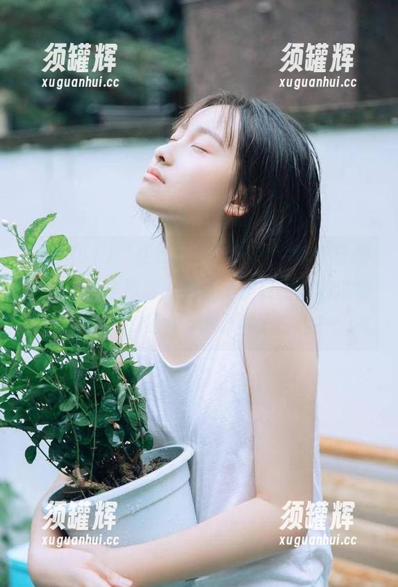 “在黑料51找资源，都快冒烟了。”心里默念，这可不是厨房里的油烟，是八卦的那种。