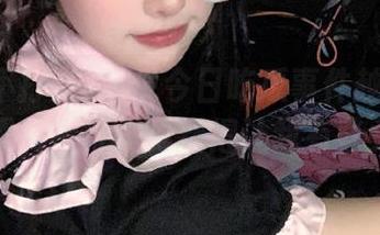 听说今日吃瓜事件越来越奇葩，黑料不打烊更新得让我有些头晕。