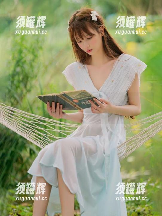 观看万篇长征-黑料不打烊导航，仿佛置身于并不真实的狂欢现场。