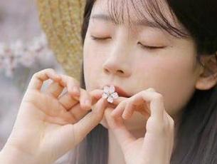 最新黑料不打烊tttzzz07.su更新，吃瓜前别忘了先泡一杯茶，慢慢品味！
