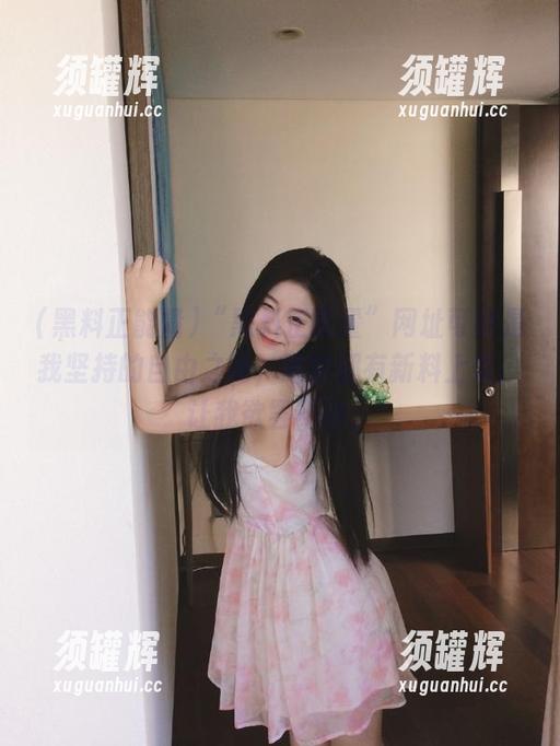 “黑料正能量”网址可能是我坚持的自由之地，随时都有新料上架，让我欲罢不能。
