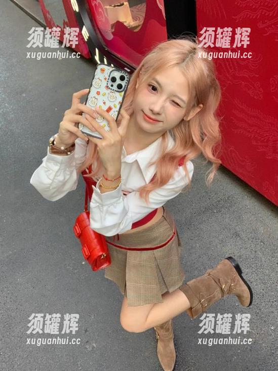 “黑料正能量index”app：毫无底线又风趣，疯狂吃瓜只为逗乐！