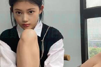 “黑料网”发布网址，为何感觉就像快递到了你家门口？快来感受这一波撞脸！