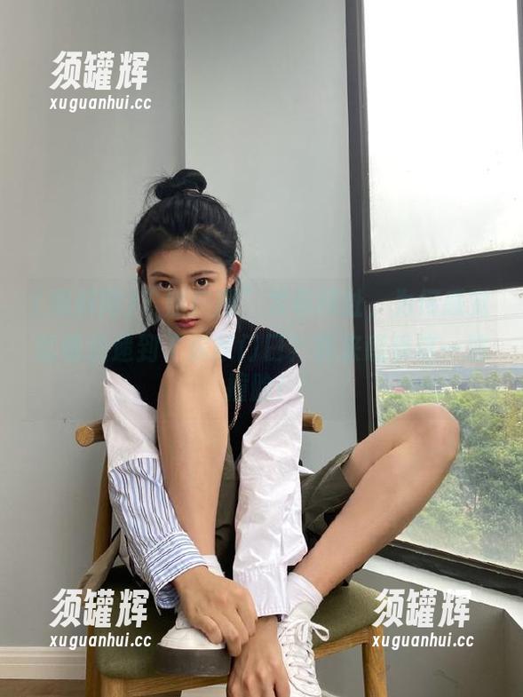 “黑料网”发布网址，为何感觉就像快递到了你家门口？快来感受这一波撞脸！