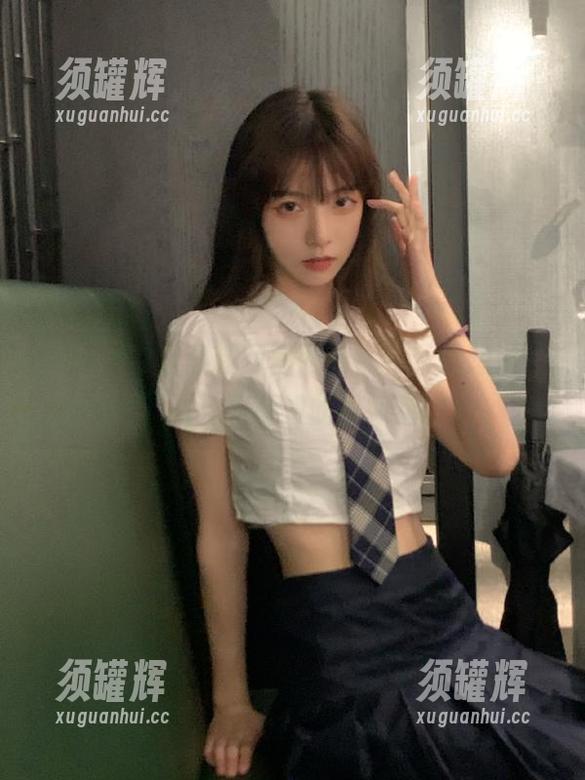 看黑料网官网前，我从未想过“观看”八卦能是如此的如鱼得水。