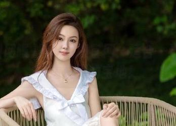黑料网曝官网：适合一边啃瓜一边追剧的宝地！